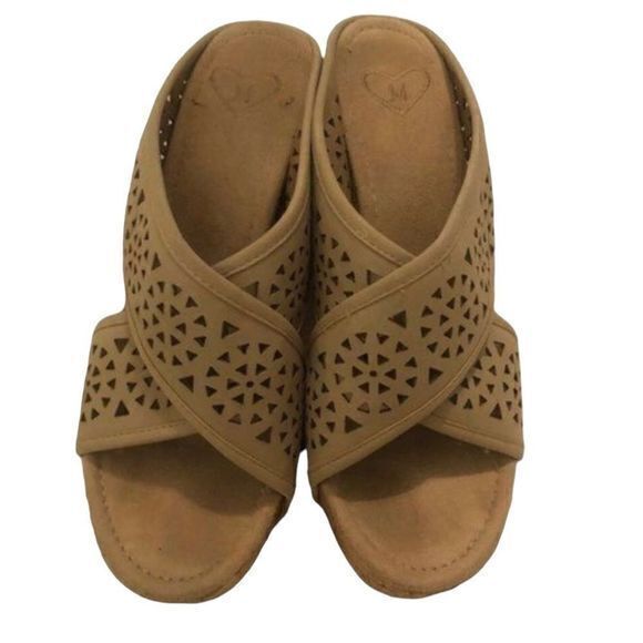 Shoes - Crisscross Laser cut Faux Leather Cork Platform Wedge Heel Sandel Size 9